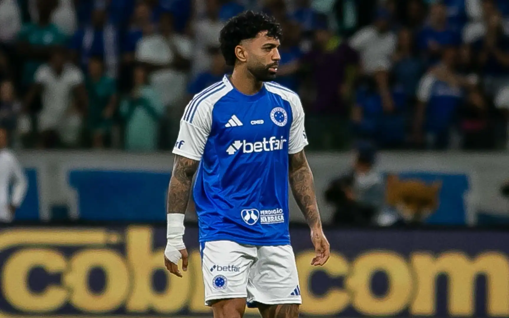 Menelusuri Dunia Peraduan dalam Bola Sepak